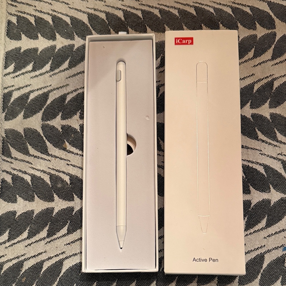 White Active Stylus Precision Pen for Tablets.  
New in box.